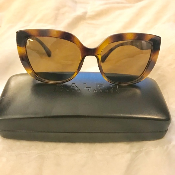 Brand New Ralph Lauren polarized sunglasses - Picture 5 of 6